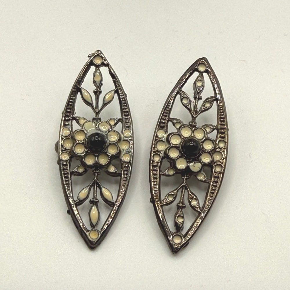 Vintage Art‎ Deco Floral Set Pins Brooshes Black Cream Enamel Marquise Shape